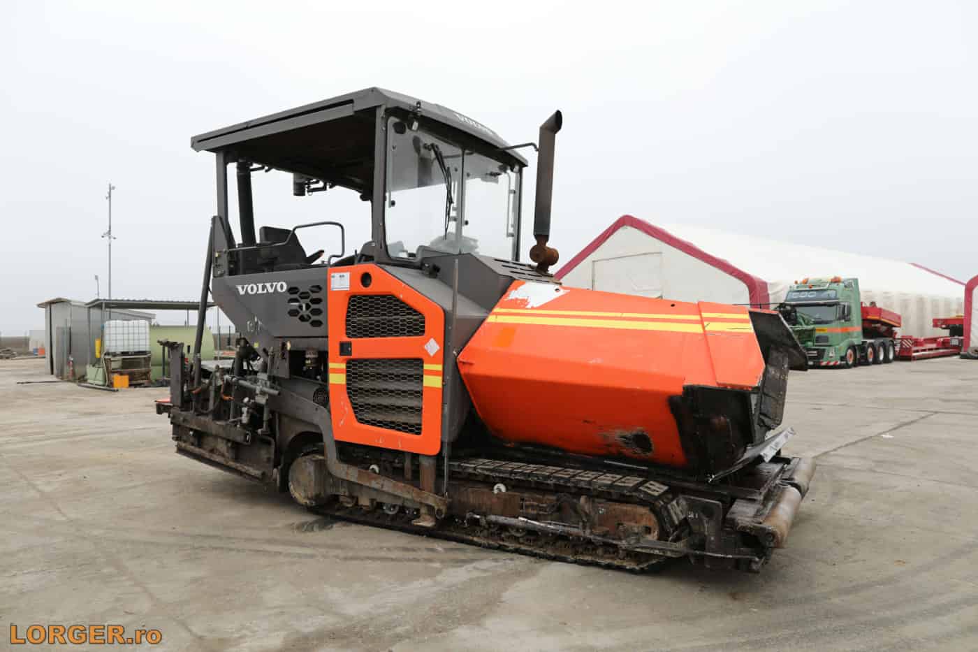 Finisor de asfalt Volvo P7820 C