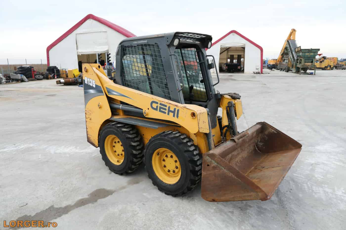 gehl r135 04