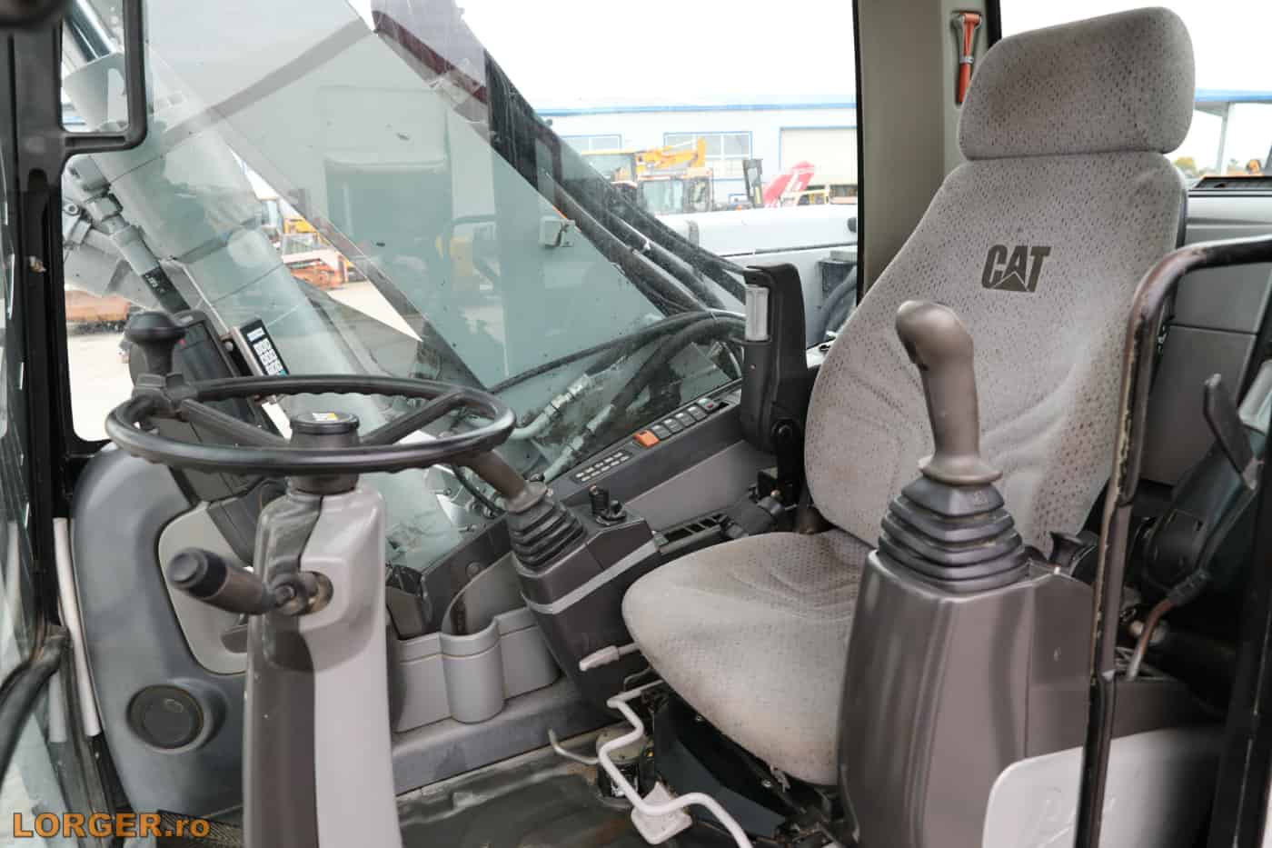 caterpillar m313d 11