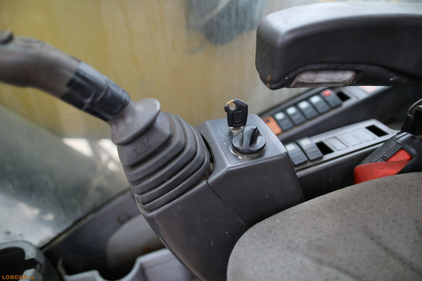 caterpillar m322d 11