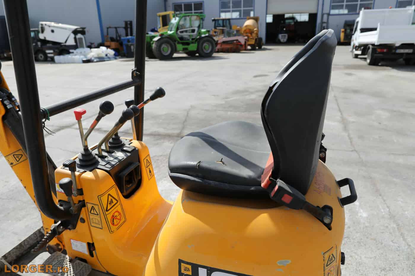 jcb 8008 cts 13
