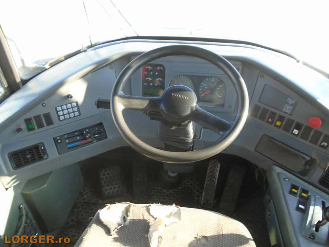 volvo a30d 2003 14