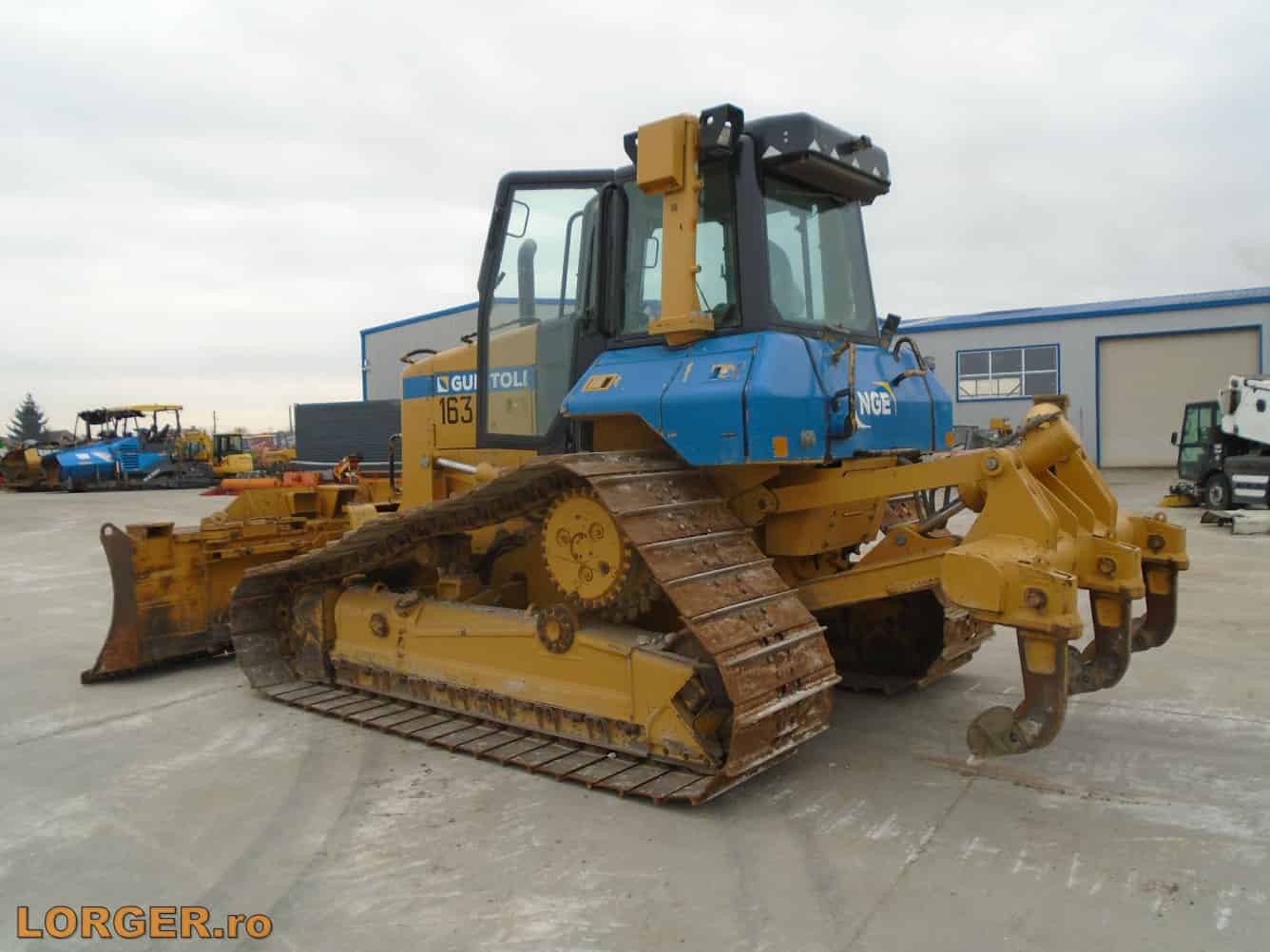 caterpillar d6n lgp 2011 02