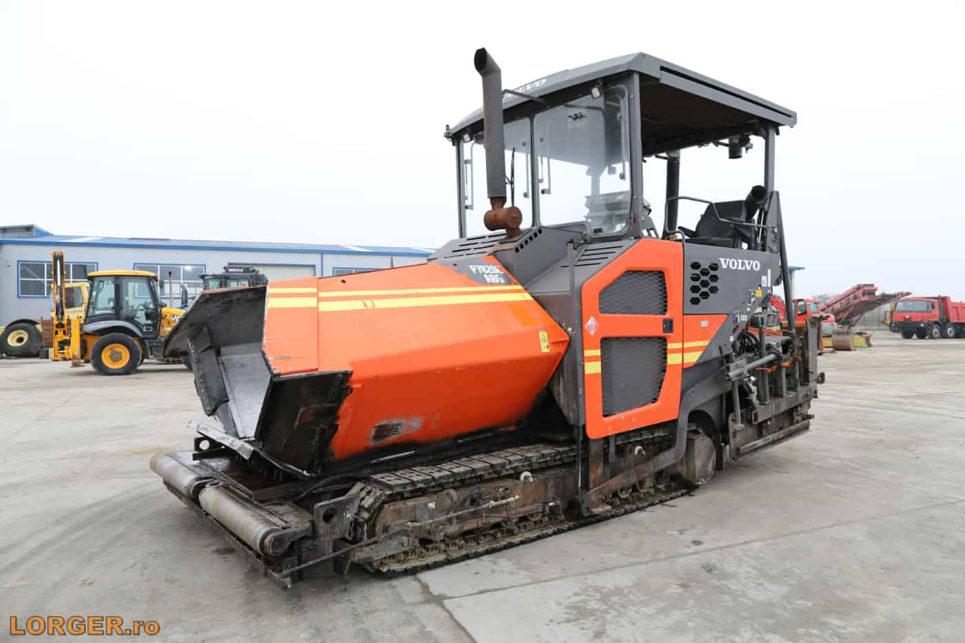 Finisor de asfalt Volvo P7820 C