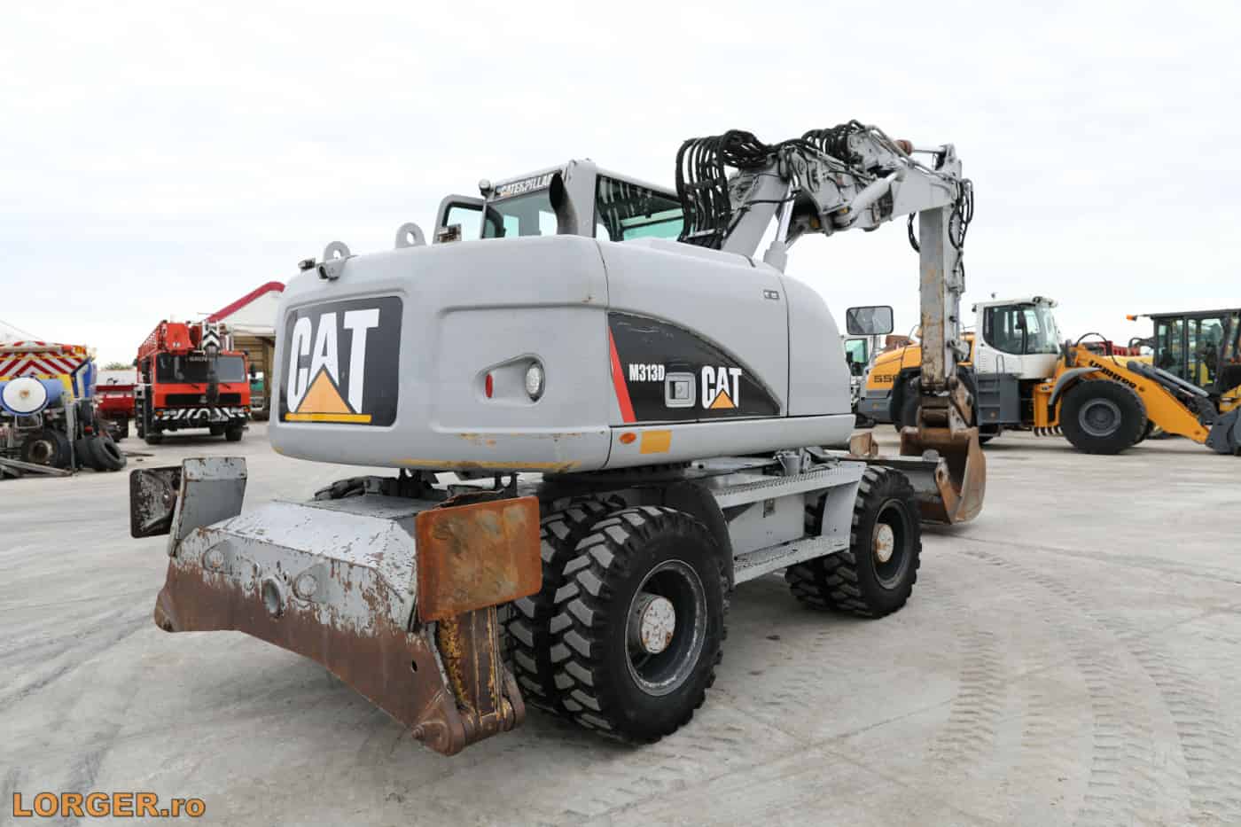 caterpillar m313d 03