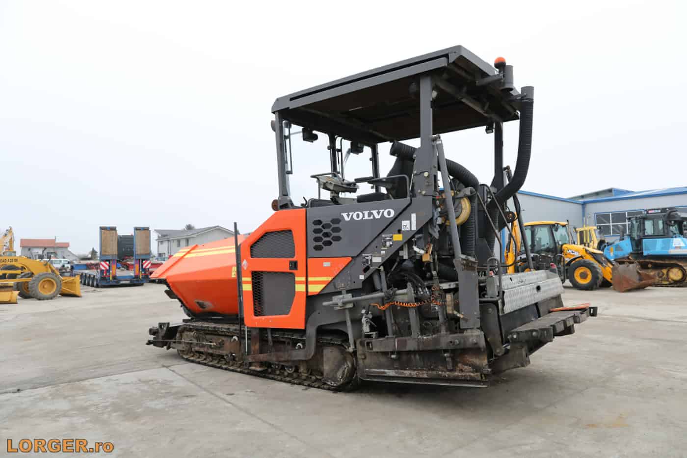 Finisor de asfalt Volvo P7820 C