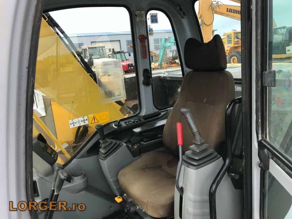 new holland e145 2006 12