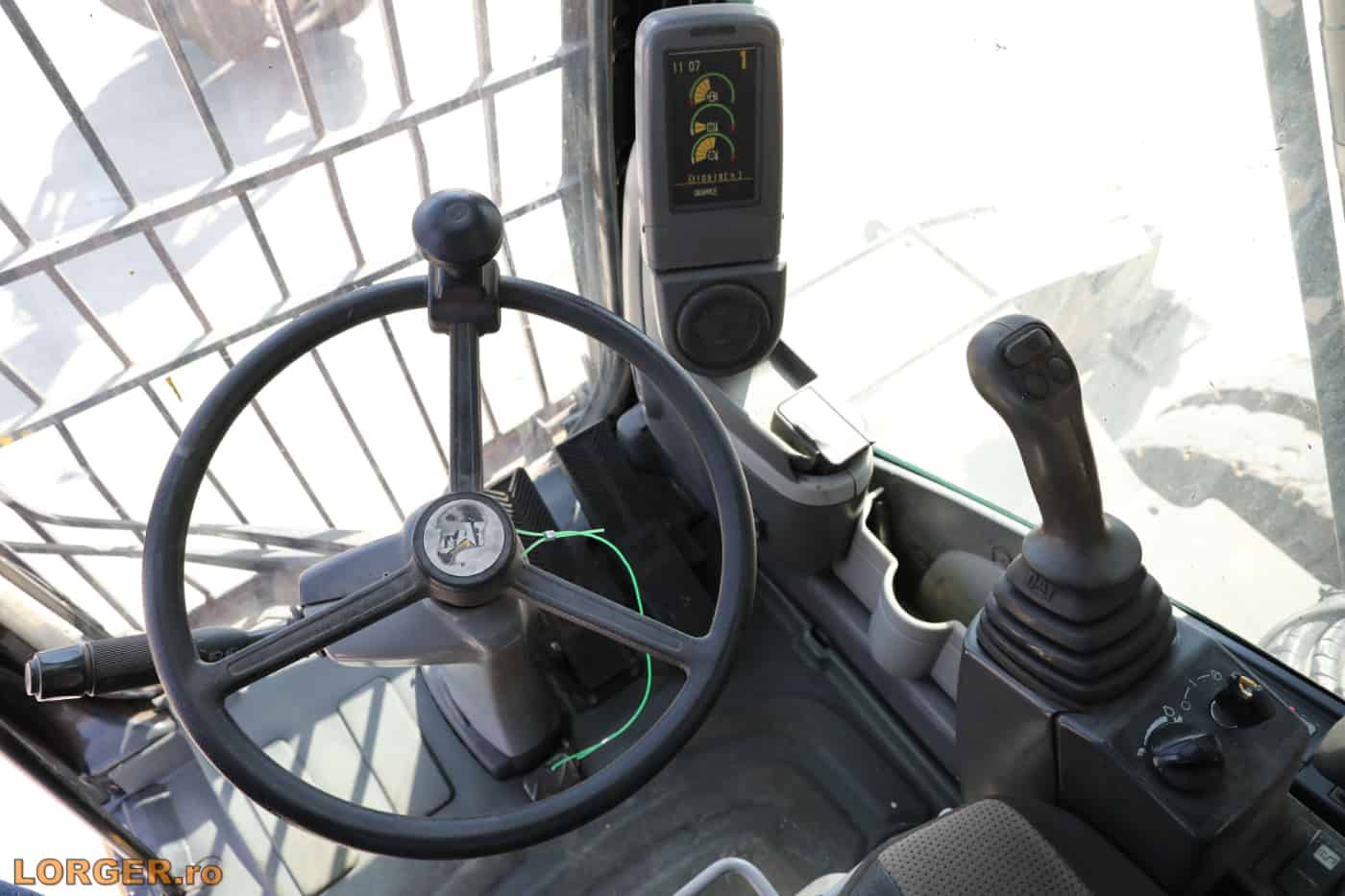 caterpillar m325d 11