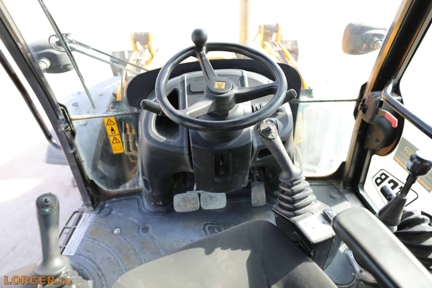 jcb 3cx 2015 08