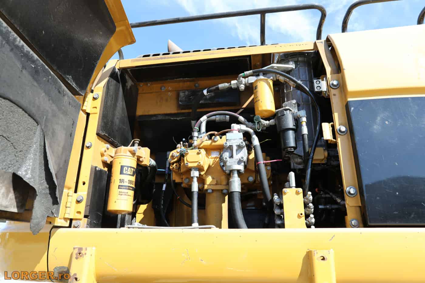 caterpillar m325d 07