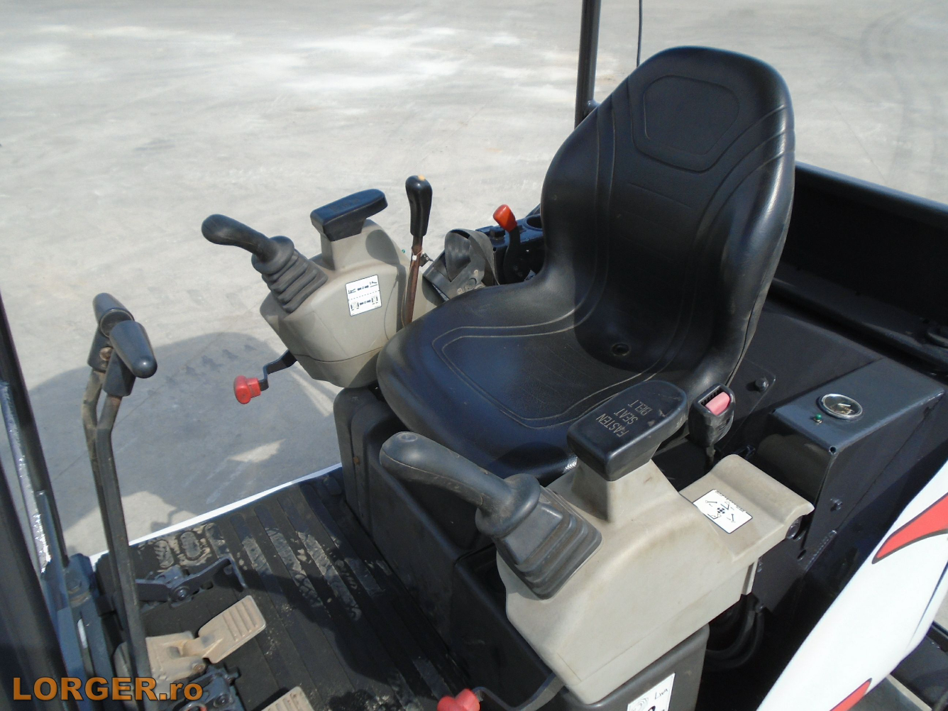 bobcat e16 07 1