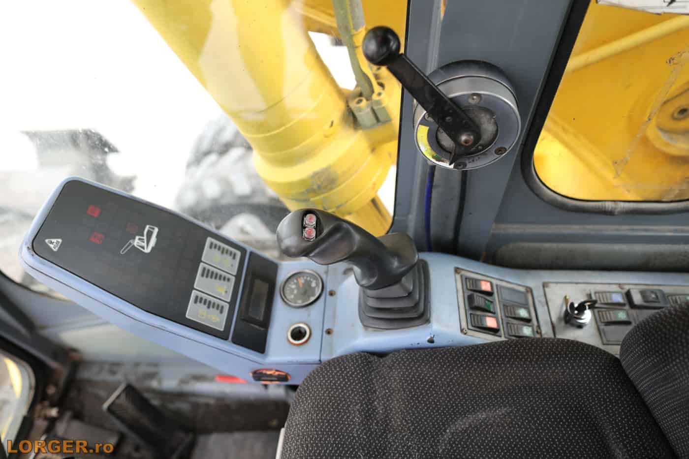 Excavator pe pneuri Atlas Terex 1604