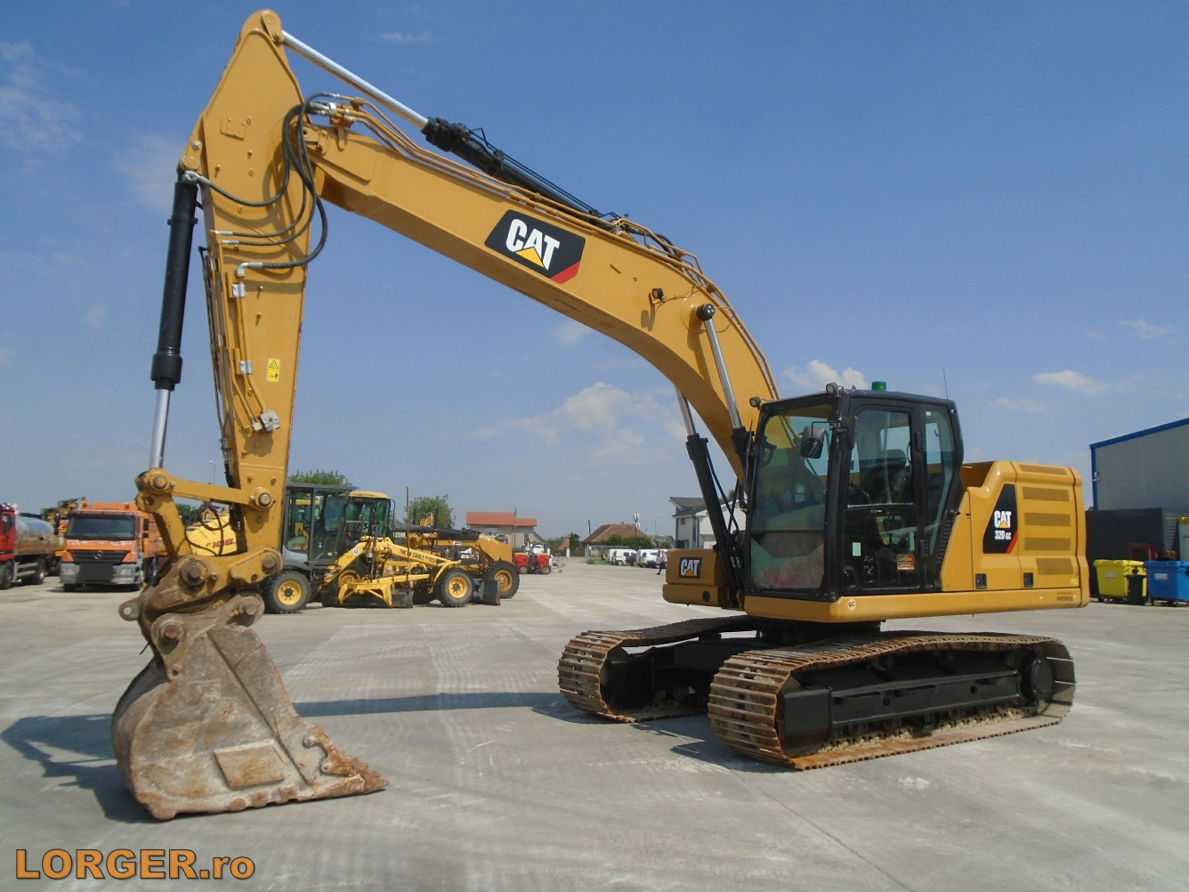 caterpillar 320 gc 01