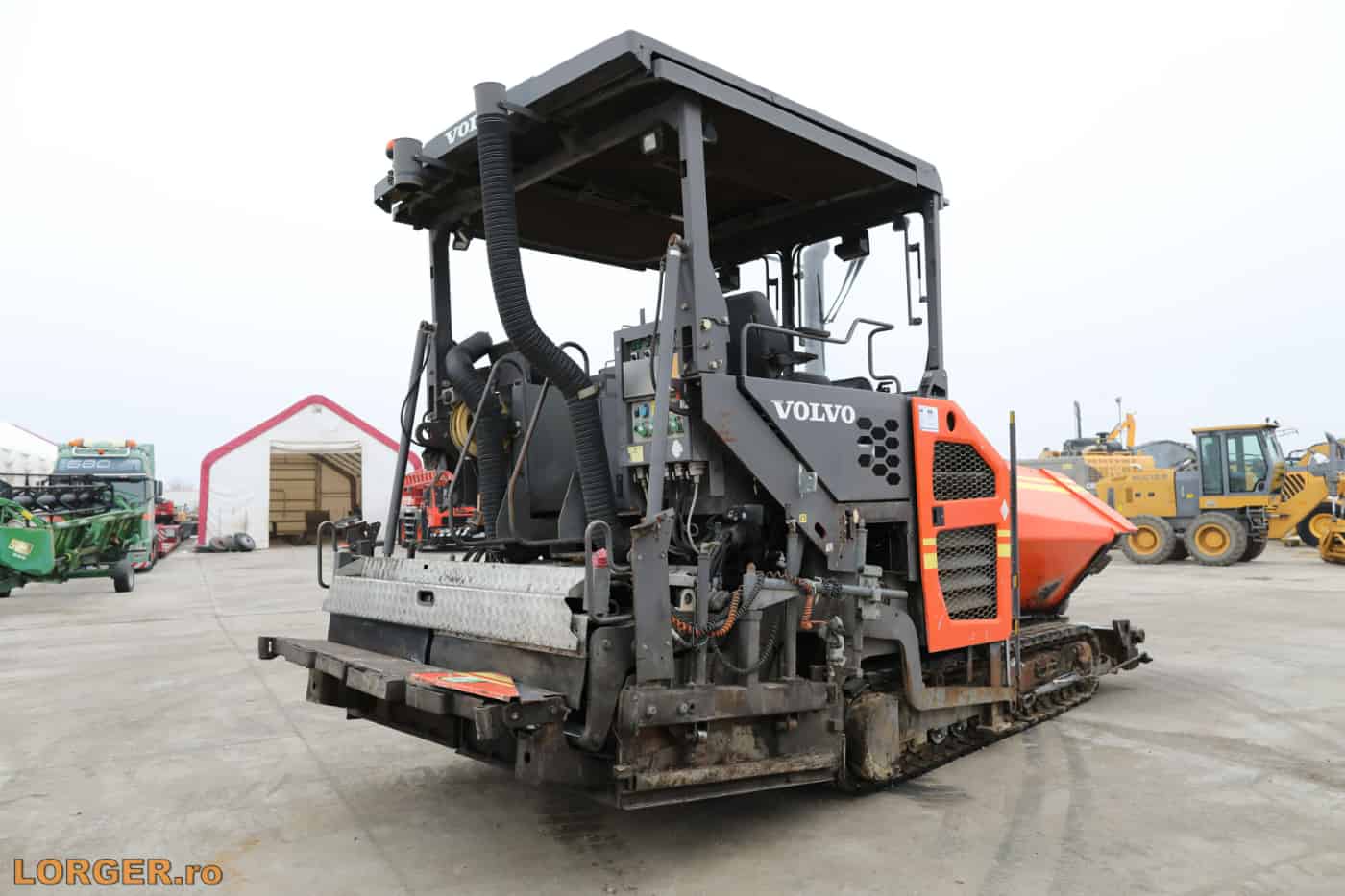 Finisor de asfalt Volvo P7820 C