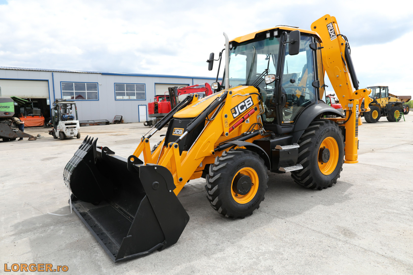 jcb 3cx 2024 3.8h 01