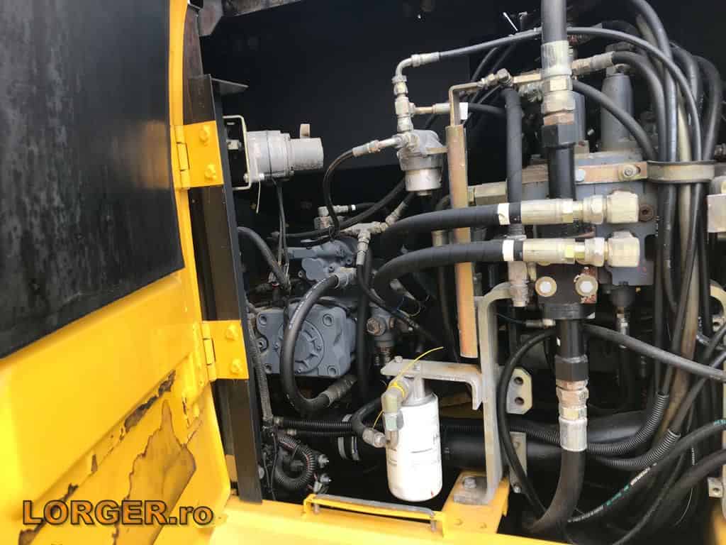 new holland e145 2006 11
