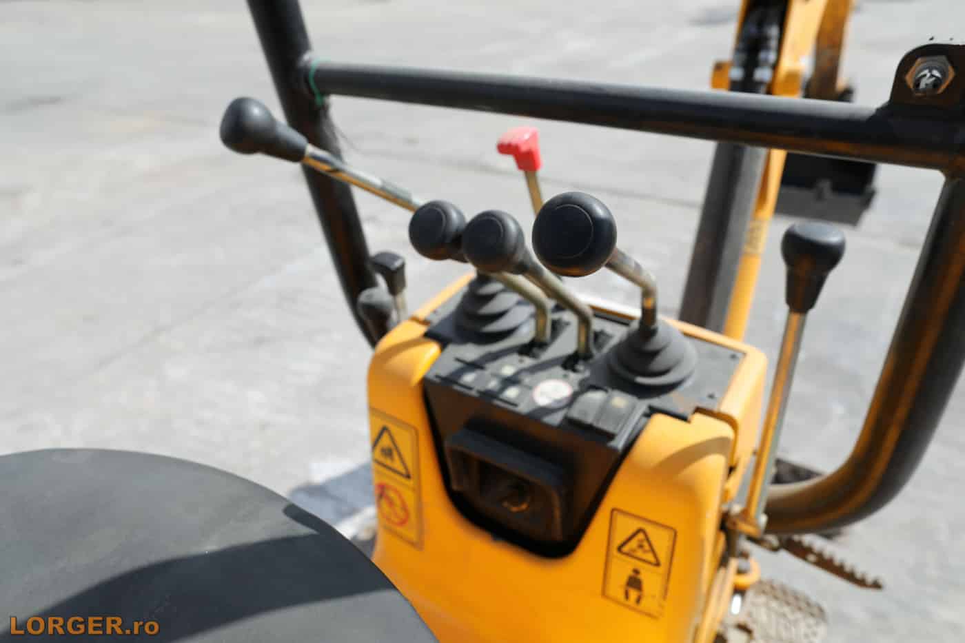 jcb 8008 cts 12