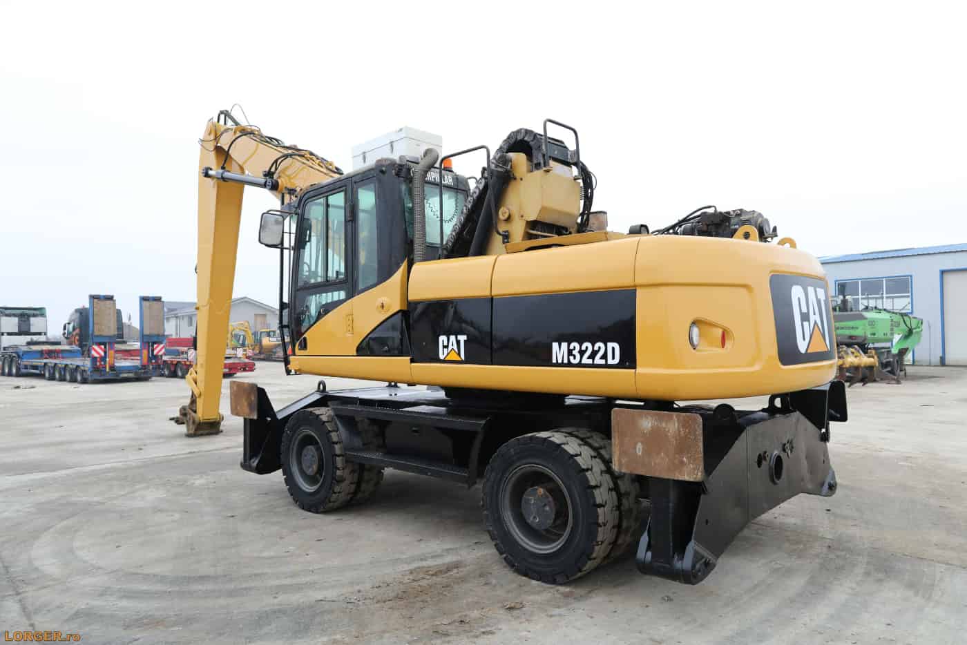 caterpillar m322d 02