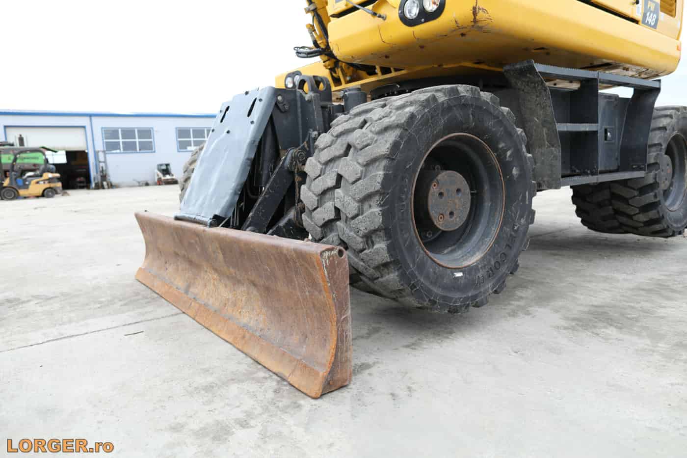 komatsu pw148 10 jpg 09