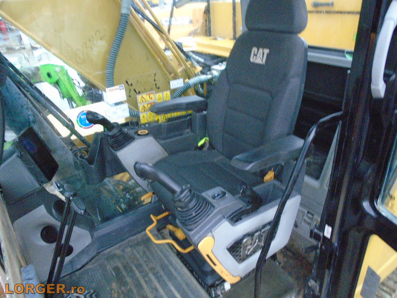 caterpillar 320 gc 09