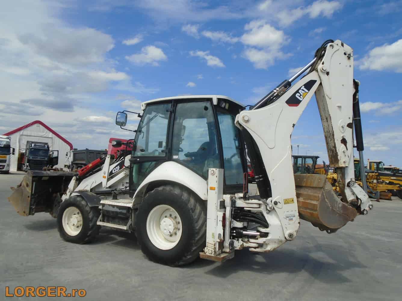 caterpillar 432f 2013 02