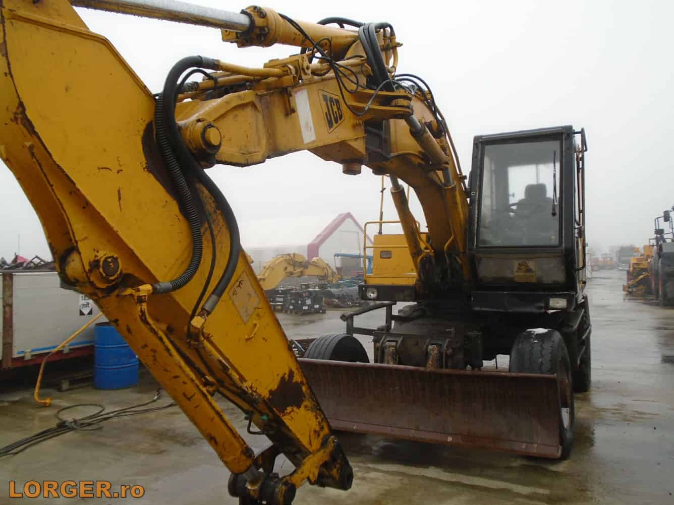 jcb js130w 04