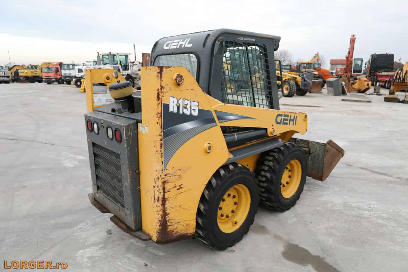 gehl r135 03