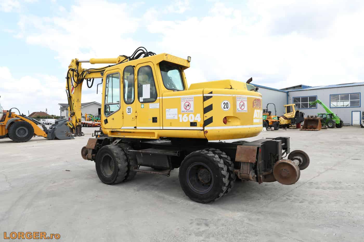 Excavator pe pneuri Atlas Terex 1604