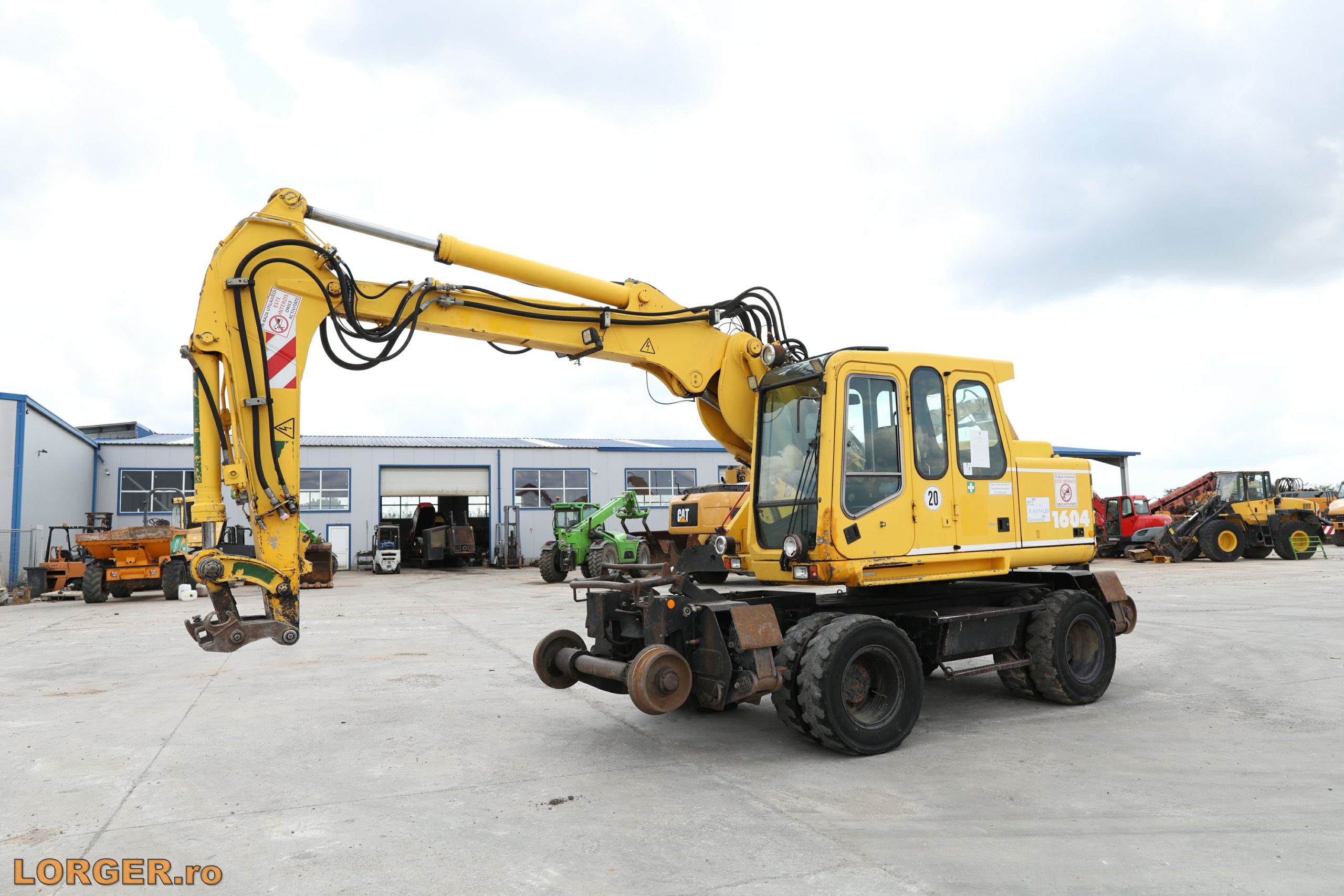 Excavator pe pneuri Atlas Terex 1604