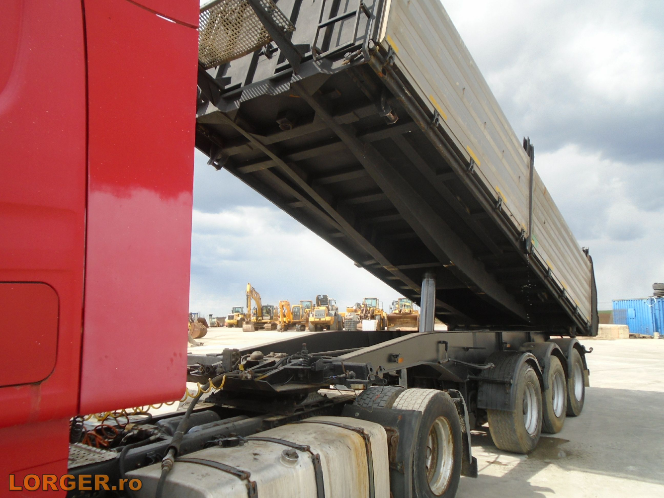 scani schwarzmuller 07