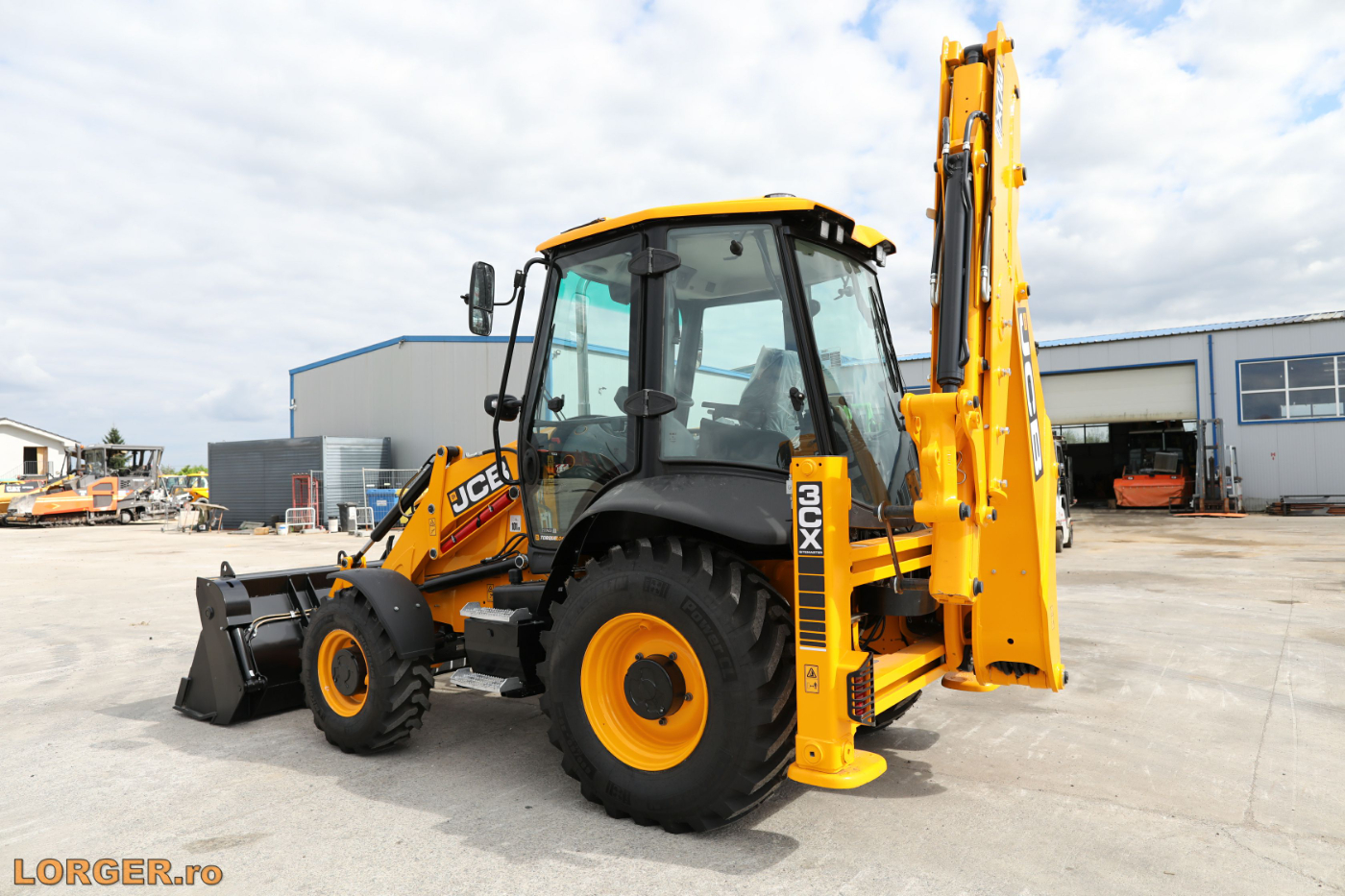 jcb 3cx 2024 3.8h 02