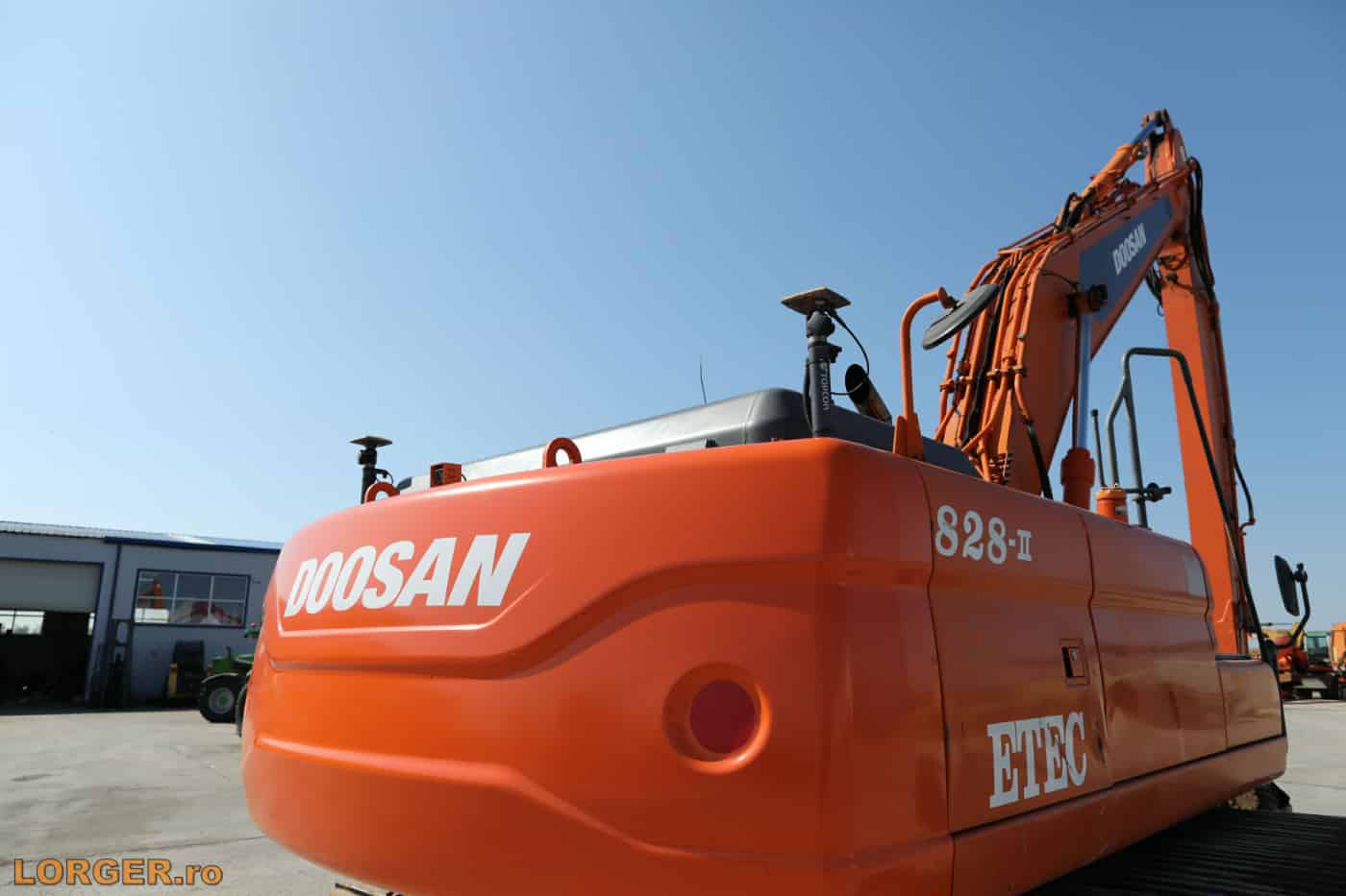 doosan 828 11 10