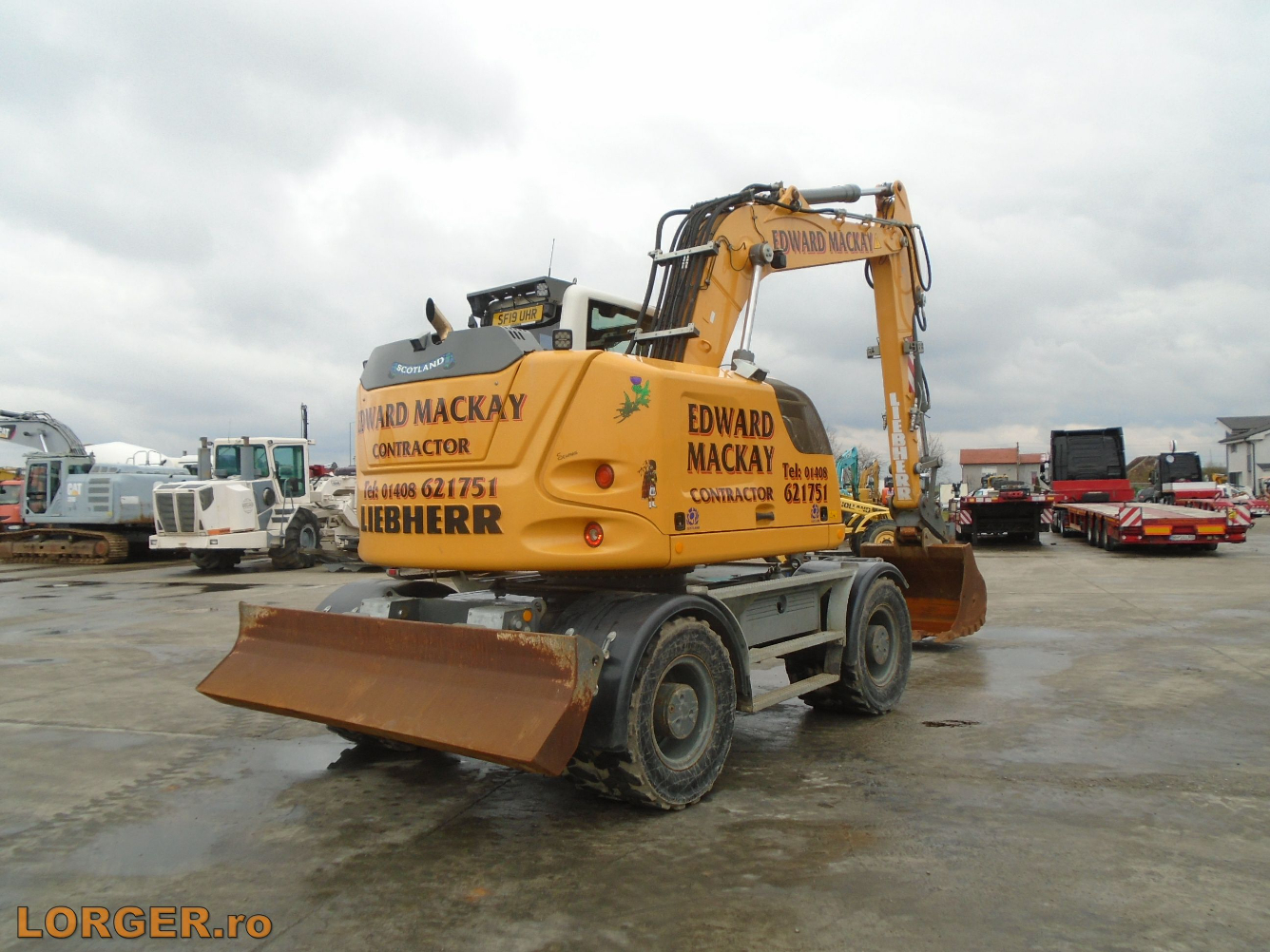 liebherr a914 compact 03