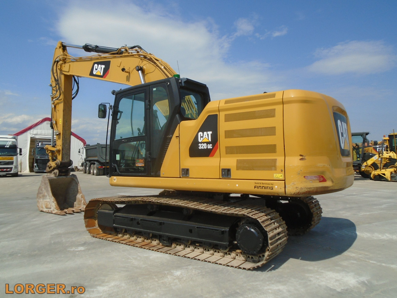 caterpillar 320 gc 02