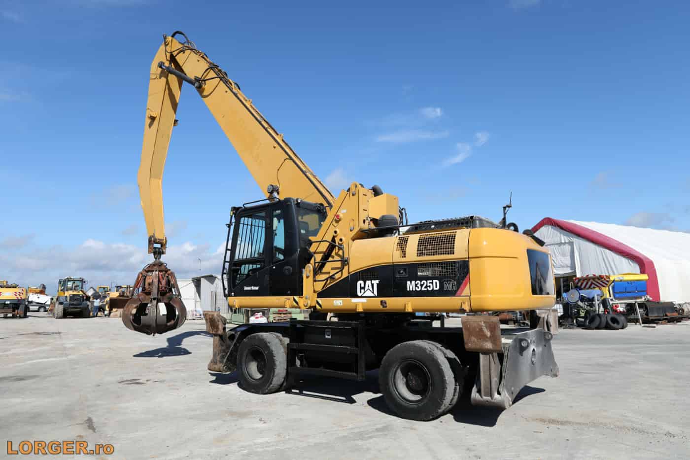 caterpillar m325d 02